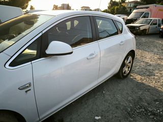 Opel astra j-thumb-1