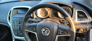 Opel astra j-thumb-9
