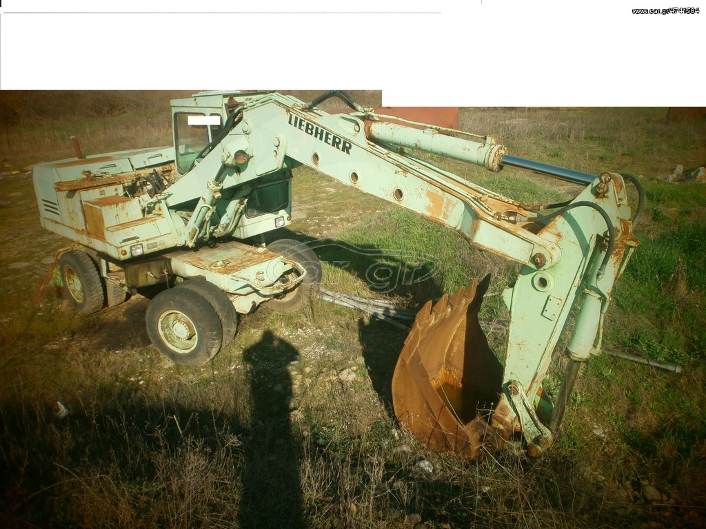 Εκσκαφέας Με Λάστιχα Liebherr 1981 921 Β ΣΕ ΑΝΤΑΛΛΑΚΤΙΚΑ ΟΧΙ ΟΛΟΚΛΗΡΗ