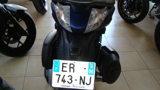 Piaggio Beverly 350 2017 BEVERLY 350 SPORT TOURING ABS-thumb-4
