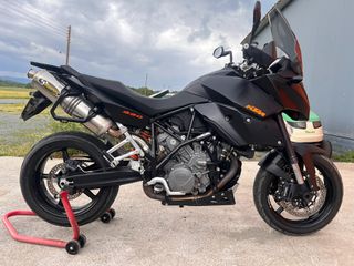 KTM 990 Supermoto 2010 SMT