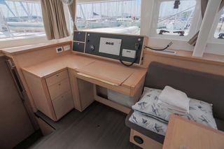Lagoon 2015 450F-thumb-6
