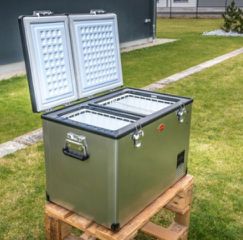 SNOMASTER IΝΟΧ ΦΟΡΗΤΟΣ ΗΛΕΚΤΡΙΚΟΣ 12/230 VOLT ΨΥΓΕΙΟΚΑΤΑΨΥΚΤΗΣ 56L ΕΤΟΙΜΟΠΑΡΑΔΟΤΟΣ SNOMASTER