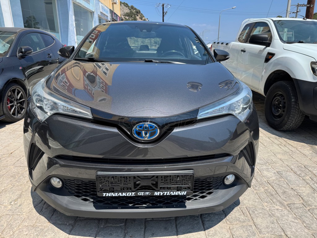 Toyota C-HR 2017 1.8 HYBRID CLUB C ENTER