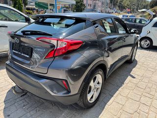 Toyota C-HR 2017 1.8 HYBRID CLUB C ENTER-thumb-3