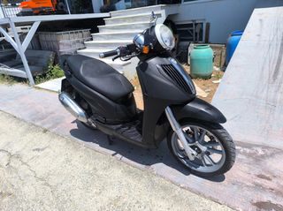 Piaggio Carnaby 300 2008 CARNABY 300-thumb-3