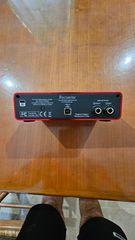 Focusrite scarlett 2i2-thumb-2