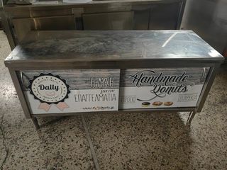 Παγκος κλειστός με ράφι και συρομενα Διαστάσεων 160χ60χ75cm