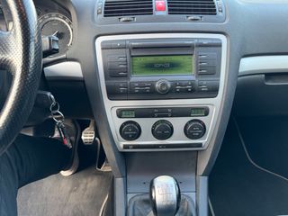 Skoda Octavia 2006 RS-thumb-25