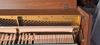 Πιάνο YAMAHA C108-thumb-3