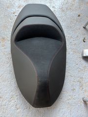 ΣΕΛΑ Beverly 300