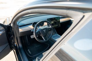 Tesla Model 3 2022 Performance-thumb-29