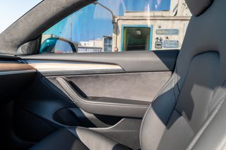 Tesla Model 3 2022 Performance-thumb-35