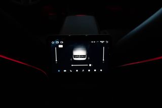 Tesla Model 3 2022 Performance-thumb-45