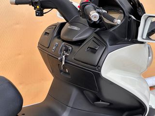 Suzuki Burgman 650 2010 -MOTO SIDIROPOULOS- BURGMAN 650 EXECUTIVE-thumb-50