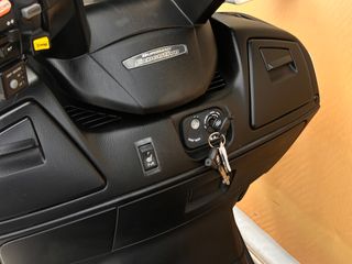 Suzuki Burgman 650 2010 -MOTO SIDIROPOULOS- BURGMAN 650 EXECUTIVE-thumb-29