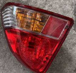 Δεξί φανάρι πίσω Honda civic 7TH GEN GLi 4D SEDAN 4 SP 2003(γνήσιο)