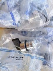 50 καινούργοι στήν συσκευασία τούς Schneider Electric Διακόπτες Κεφαλές Φ22 3 Θέσεων με Επαναφορά Μαύρες ZB2BJ5C