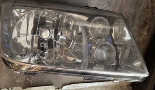 Δεξί-αριστερό  φανάρι μπρο VW bora 2001( γνήσιο) 
50€ χ2-thumb-1