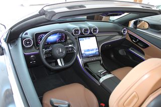 Mercedes-Benz CLE 200 2025 AMG LINE-thumb-23