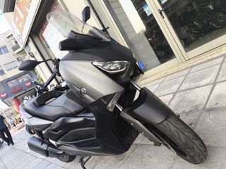 Yamaha XMAX 300 2017-thumb-1
