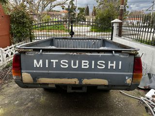 Τρέιλερ Αυτοκινήτου 1990 Mitsubishi L200-thumb-3