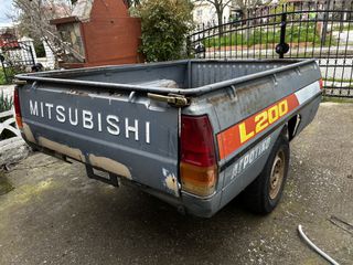 Τρέιλερ Αυτοκινήτου 1990 Mitsubishi L200-thumb-4