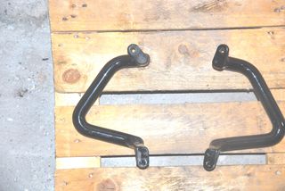 Κάγκελα προστατευτικά κινητήρα άριστη κατάσταση.