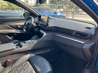 Peugeot 3008 2022 GT-thumb-16