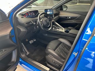 Peugeot 3008 2022 GT-thumb-6