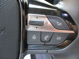 Peugeot 308 2022 1.2 PURETECH ALLURE-thumb-12