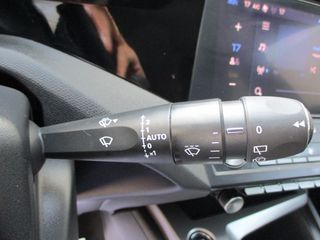 Peugeot 308 2022 1.2 PURETECH ALLURE-thumb-13