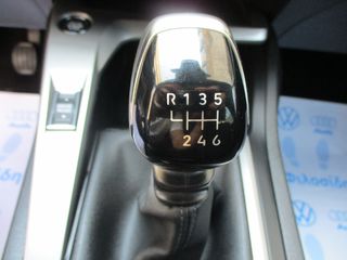 Peugeot 308 2022 1.2 PURETECH ALLURE-thumb-27