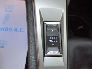 Peugeot 308 2022 1.2 PURETECH ALLURE-thumb-29