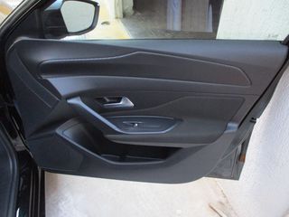 Peugeot 308 2022 1.2 PURETECH ALLURE-thumb-31