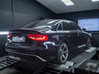 Audi A4 2009 S4-thumb-2