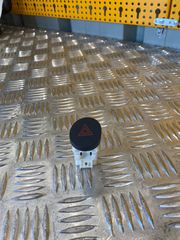 NISSAN NAVARA D40 ‘11 Διακοπτης ALARM σε άριστη κατάσταση γνησια!!!