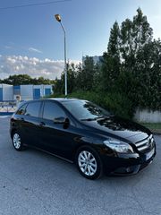 Mercedes-Benz B 200 2014