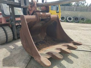Κουβάδες Hitachi 2009