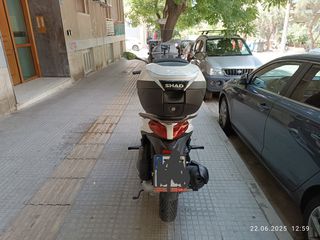 Piaggio Medley 150 2023-thumb-1