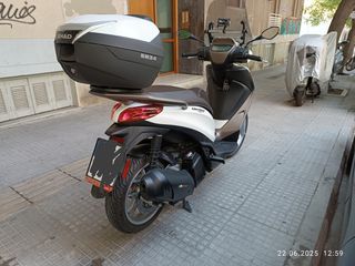Piaggio Medley 150 2023-thumb-3