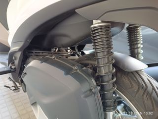Piaggio Medley 150 2023-thumb-10