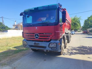 Ανατροπή Mercedes-Benz 2005 Actros