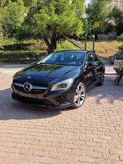 Mercedes-Benz CLA 180 2014 URBAN 7G-DCT