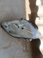 Τoyota yaris 07-12 φανάρι  δεξί εμπρός