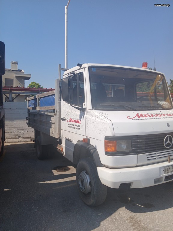 Ανατροπή Mercedes-Benz 1995 709