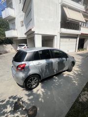 Toyota Yaris 2011