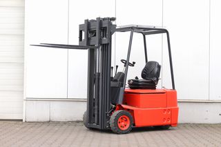 Linde 2001 E15Z-02 - Triplex 4,7m - 1,5t - Μπαταρία 2020
