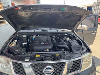 Nissan Navara 2009-thumb-7