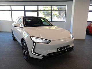 Seres 5 2025 Full extra